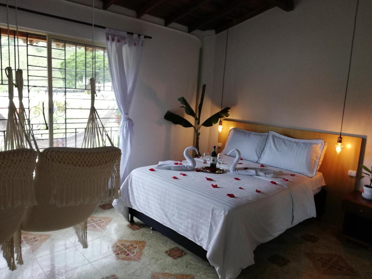 Magic Jardin Hostel - Patio, Balcony & Rooftop 외부 사진