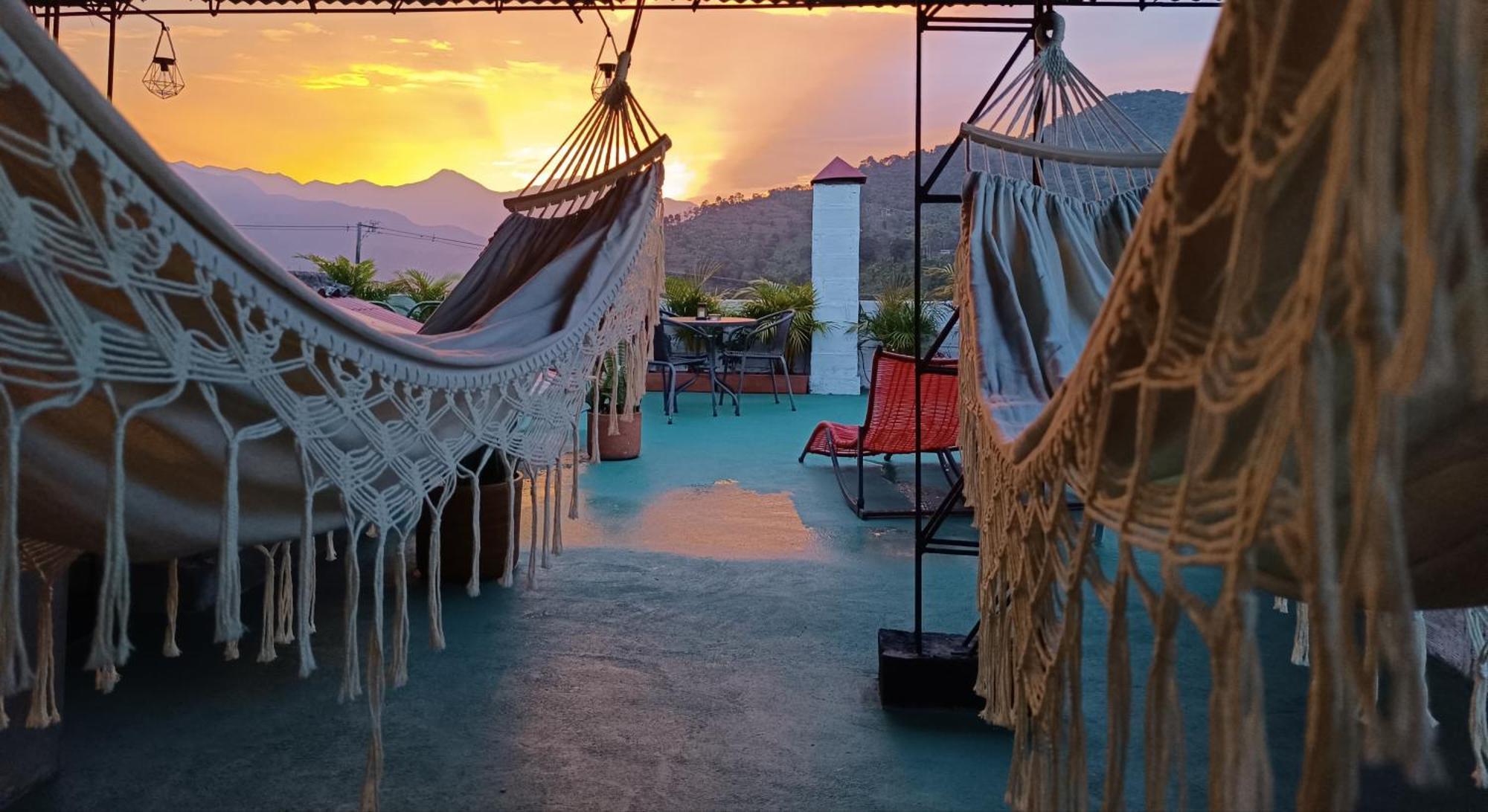 Magic Jardin Hostel - Patio, Balcony & Rooftop 외부 사진