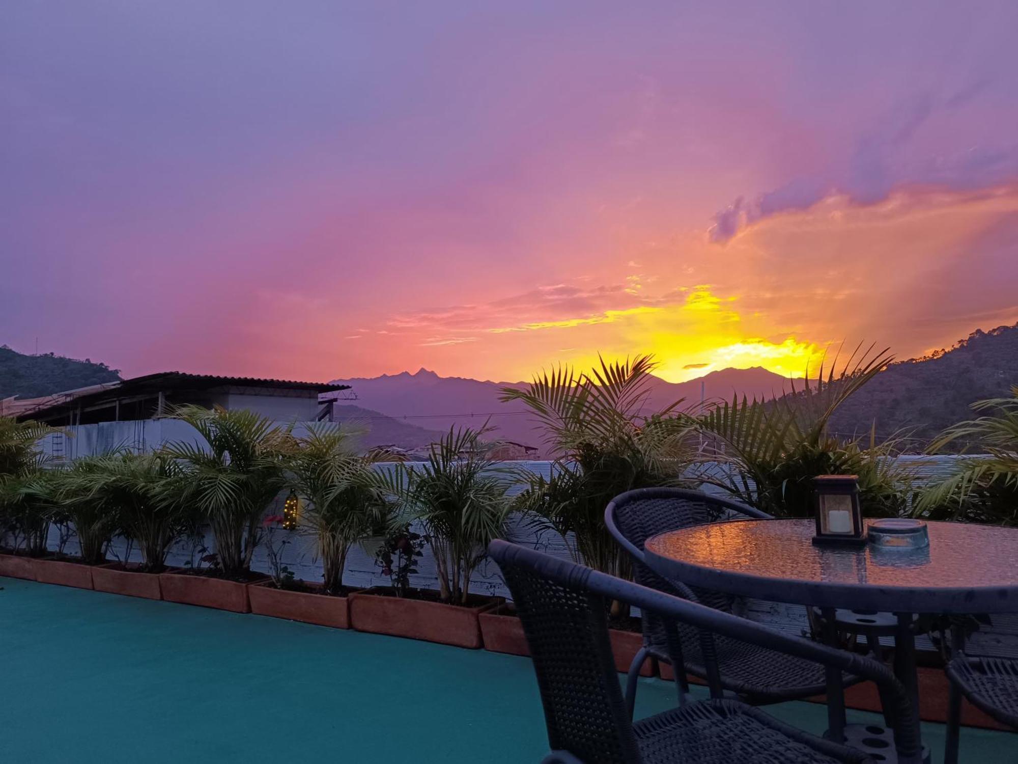 Magic Jardin Hostel - Patio, Balcony & Rooftop 외부 사진